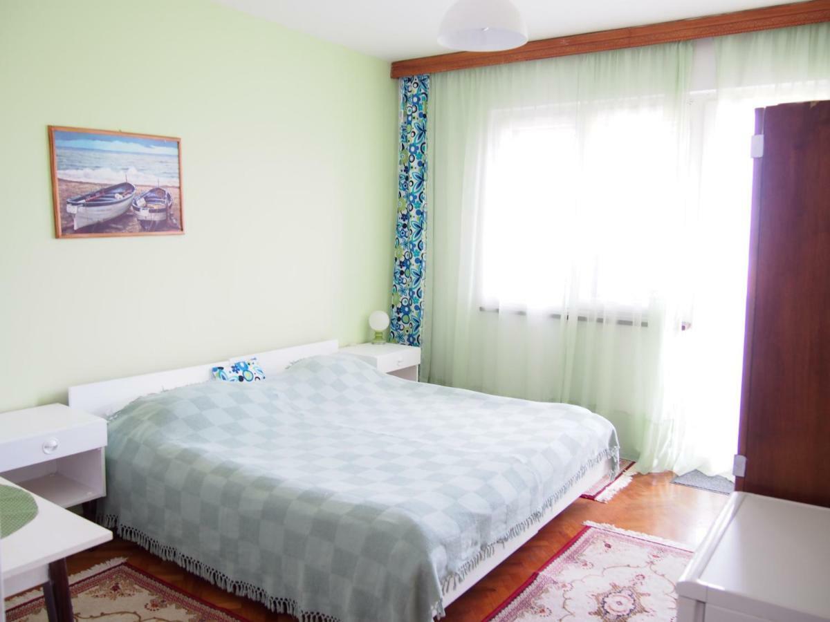 Muzic Budget Double Room マリ・ロシニュ エクステリア 写真